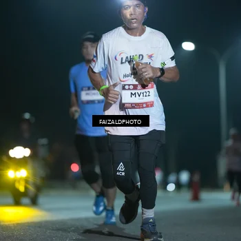 Runner Photo 7875337