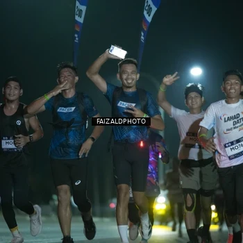Runner Photo 7875350