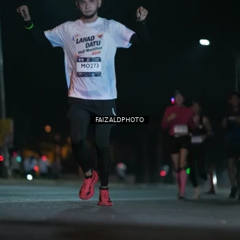 Runner Photo 7875361