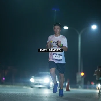 Runner Photo 7875379