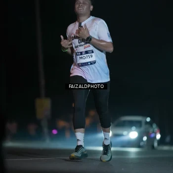 Runner Photo 7875384