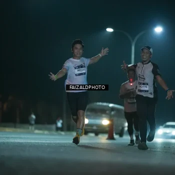 Runner Photo 7875388