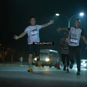 Runner Photo 7875389