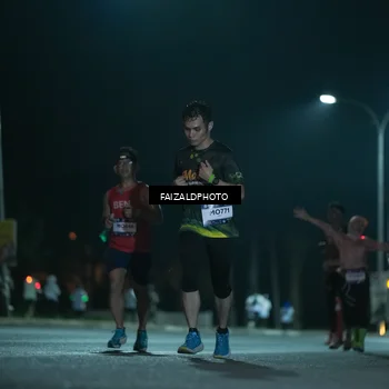 Runner Photo 7875413