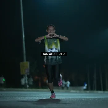 Runner Photo 7875415