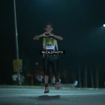 Runner Photo 7875418