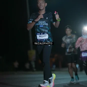 Runner Photo 7875421