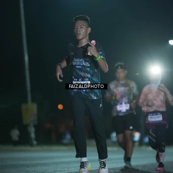 Runner Photo 7875427