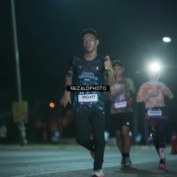 Runner Photo 7875430