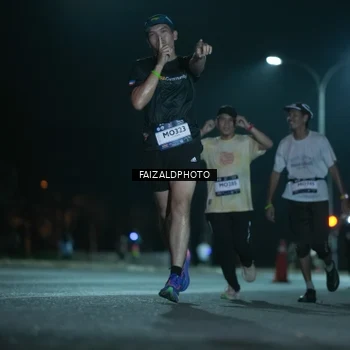 Runner Photo 7875441