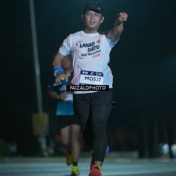 Runner Photo 7875447
