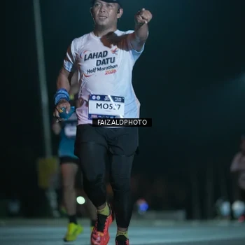 Runner Photo 7875450