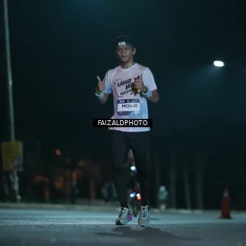 Runner Photo 7875461