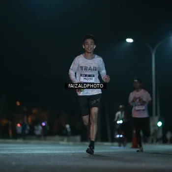 Runner Photo 7875465