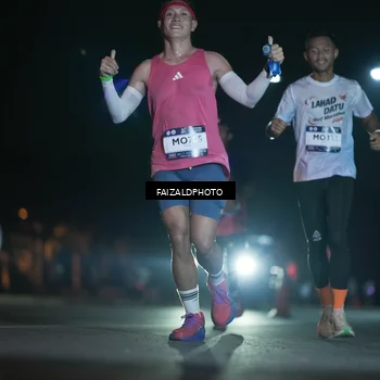 Runner Photo 7875481