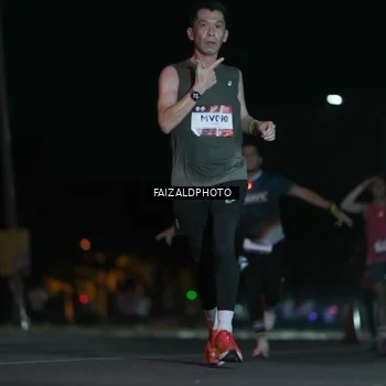 Runner Photo 7875486