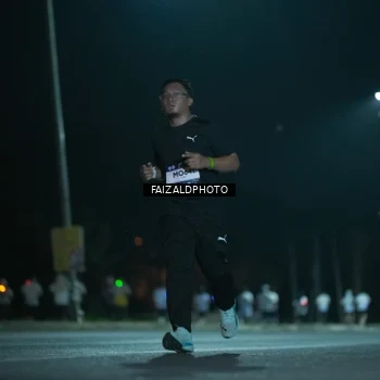 Runner Photo 7875496