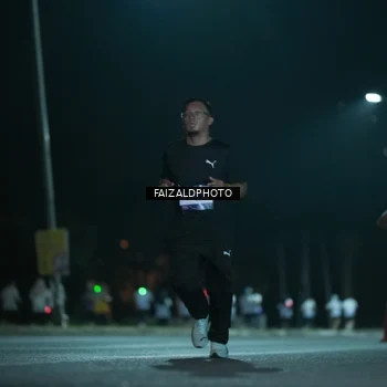 Runner Photo 7875497