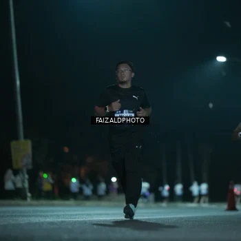 Runner Photo 7875498