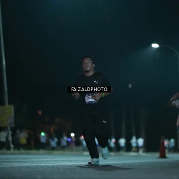 Runner Photo 7875499