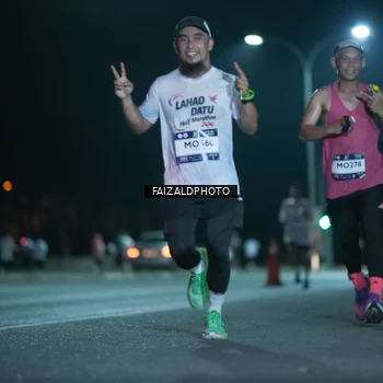 Runner Photo 7875520