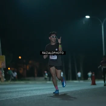 Runner Photo 7875530