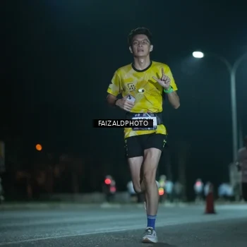 Runner Photo 7875549