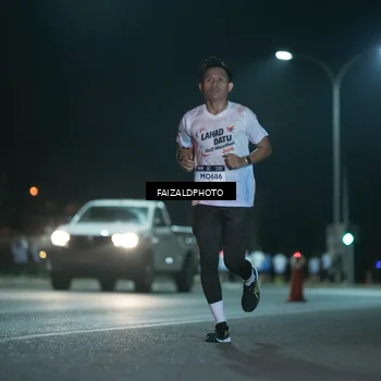 Runner Photo 7875558