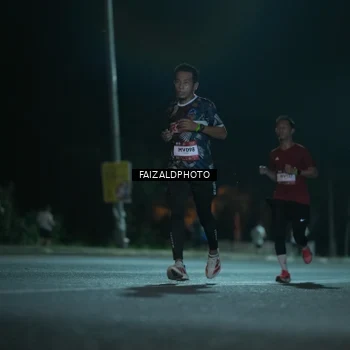 Runner Photo 7875574