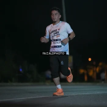 Runner Photo 7875591