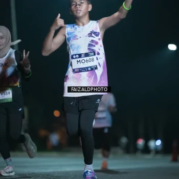 Runner Photo 7875593