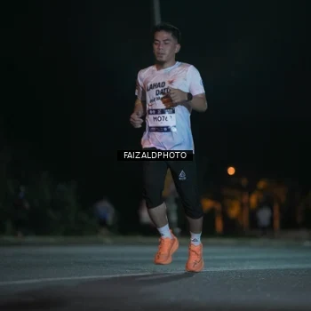 Runner Photo 7875594