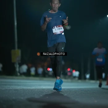 Runner Photo 7875663