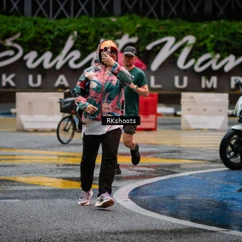 Runner Photo 7875692