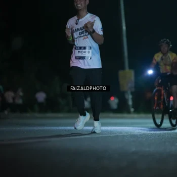 Runner Photo 7875704