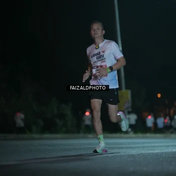 Runner Photo 7875742