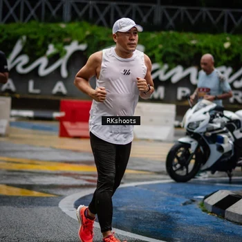 Runner Photo 7875743