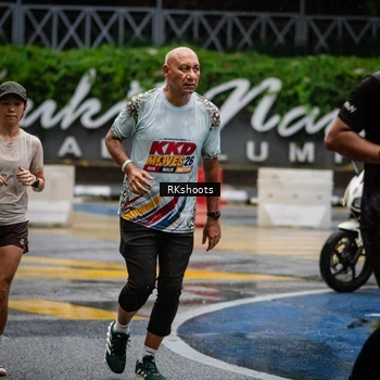Runner Photo 7875749