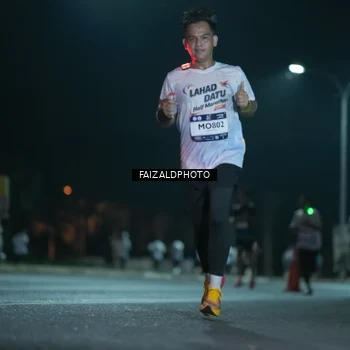 Runner Photo 7875761