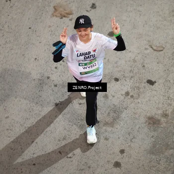 Runner Photo 7875764