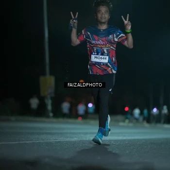 Runner Photo 7875779