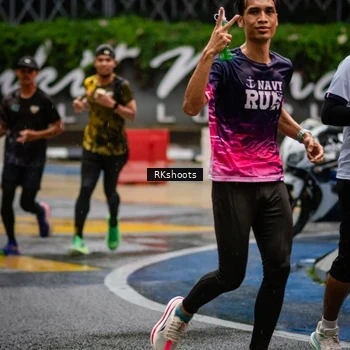 Runner Photo 7875788