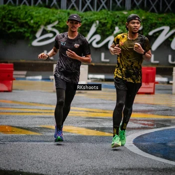 Runner Photo 7875791