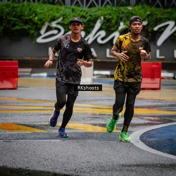Runner Photo 7875794