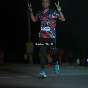 Runner Photo 7875806