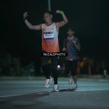 Runner Photo 7875837