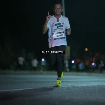 Runner Photo 7875842