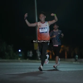 Runner Photo 7875856