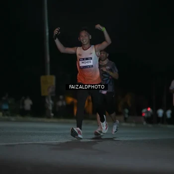 Runner Photo 7875861