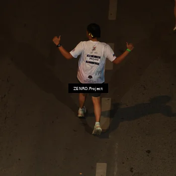 Runner Photo 7875868